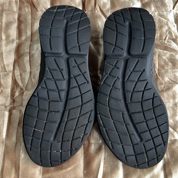 OOFOS OOMG EEZEE LTD Cheetah - Picture 4 of 5